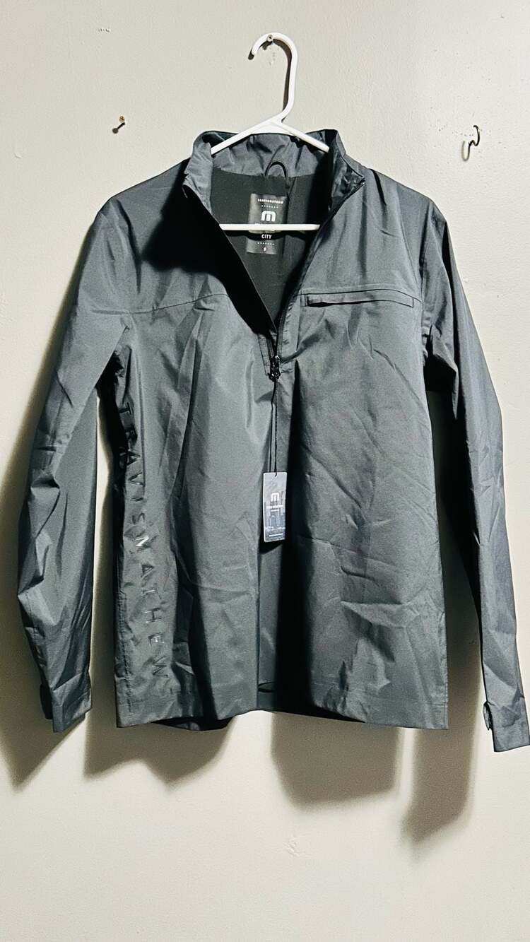TravisMathew On Course Jacket Size S Black City. Pc124